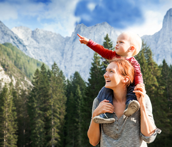 Vzgoja mladega planinca je čudovita, a na pohod z otrokom v gore se je treba pravilno pripraviti.