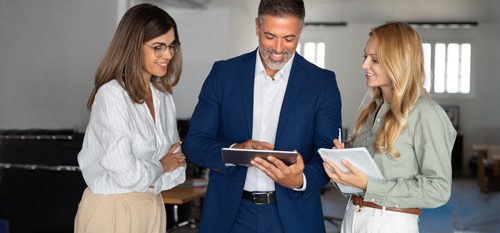 Poslovneži v pogovoru o novem poslovnem načrtu