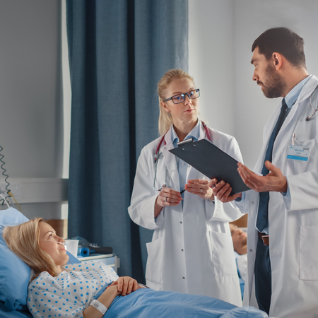 Izplačilo v času težjih bolezni vam pomaga pri prilagoditvah življenjskega sloga, rehabilitaciji in podobno.