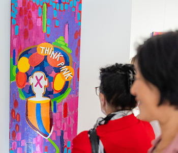 Na odprtju razstave so se umetniku pridružili direktorica marketinga in odnosov z javnostmi Svetlana Almaš, likovni kritik dr. Sarival Sosič, kustosinja galerije Petra Bizilj Silva ter Matija Gantar, sin ustanovitelja Generali galerije Matjaža Gantarja