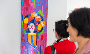 Na odprtju razstave so se umetniku pridružili direktorica marketinga in odnosov z javnostmi Svetlana Almaš, likovni kritik dr. Sarival Sosič, kustosinja galerije Petra Bizilj Silva ter Matija Gantar, sin ustanovitelja Generali galerije Matjaža Gantarja