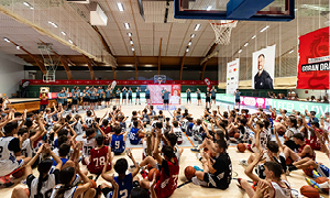 Rekordnih 145 otrok v športni dvorani v Laškem ob zaključku kampa.