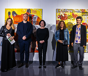 Na odprtju so se zbrali ljubiteljice in ljubitelji umetnosti ter predstavniki Generali zavarovalnice, Generali Investments in sin pobudnika in ustanovitelja galerije Matjaža Gantarja