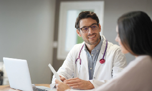 Izboljšali smo kritje pri individualnem zdravstvenem zavarovanju Specialisti z asistenco in zavarovalno vsoto povišali na 5.000 EUR, pri čemer je premija ostala nespremenjena.