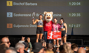 V Generaliju smo pripravili posebni nagradi za zmagovalko in zmagovalca polmaratona ter podelili tudi priznanje za Levjesrčno 4. mesto.