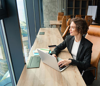 Za zadovoljne zaposlene lahko poskrbite tudi z dodatnim pokojninskim zavarovanjem.