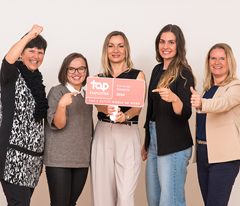 Direktorica in HR ekipa Generali Slovenija ob prejemu certifikata Top Employer 2026