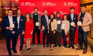 Nagrajenci natečaja SME EnterPRIZE 2026 na slovesni podelitvi