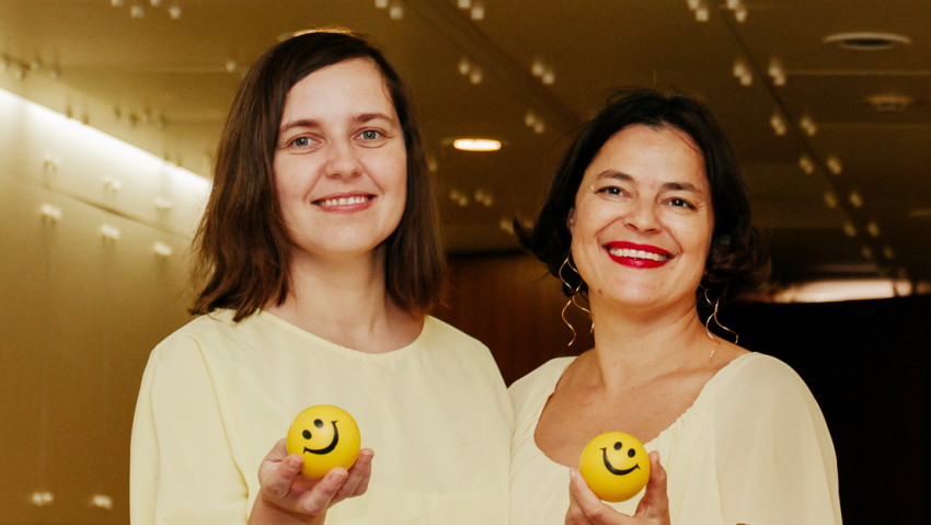 Mag. Nastja Mulej in dr. Blanka Tacer sta predstavili načine učenja in kako tudi iz brezplačnega spletnega predavanja potegniti čim več za osebno in karierno rast.