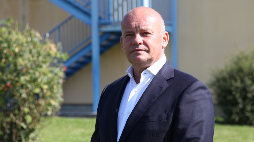 Robert Štaba je strokovnjak na področju varne mobilnosti in si z Zavodom Varna pot prizadeva za nič smrtnih žrtev v prometu.