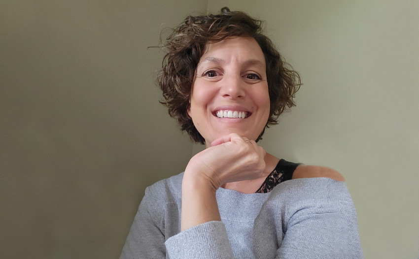 Irena Kuntarič Žibert je bak. psihoterapevtske znanosti, specializirana za psihoterapijo za otroke in mladostnike in je sodelovala na spletnem dogodku Moč športa na razvoj otroških možganov.