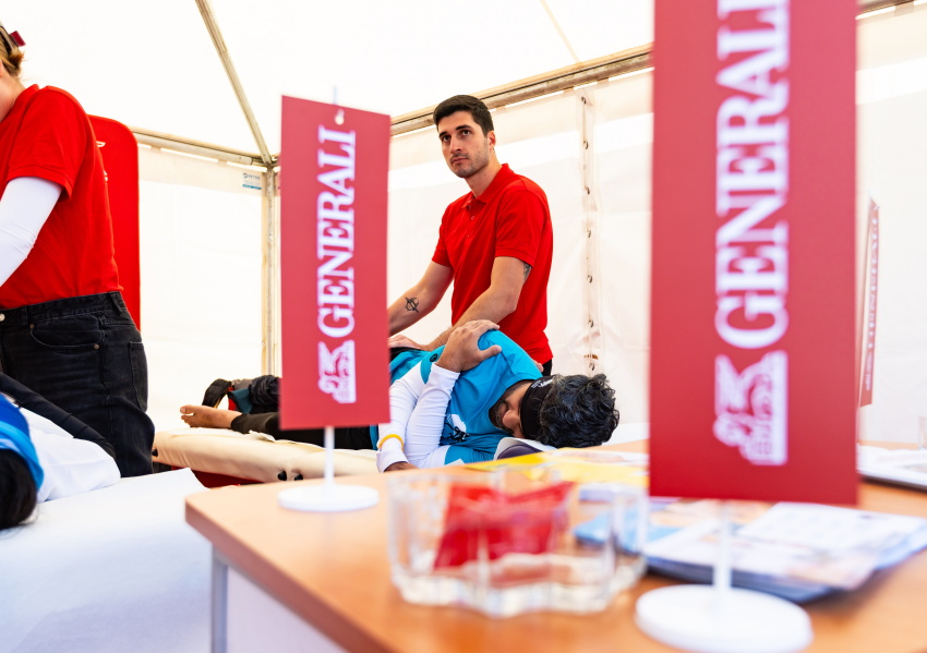 V Generalijevem šotoru so tekači lahko takoj po teku poskrbeli za boljšo regeneracijo z masažo utrujenih mišic.