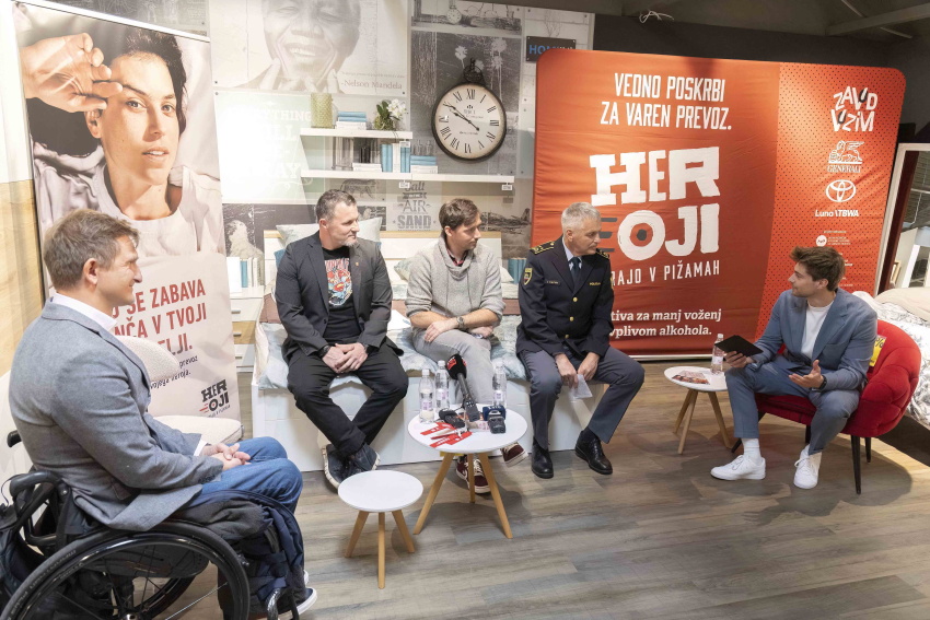 Novinarska konferenca ob predstavitvi kampanje Heroji furajo v pižamah