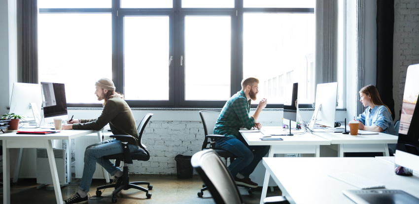 Za delo v coworking prostorih se najpogosteje odločajo mladi samozaposleni profesionalci